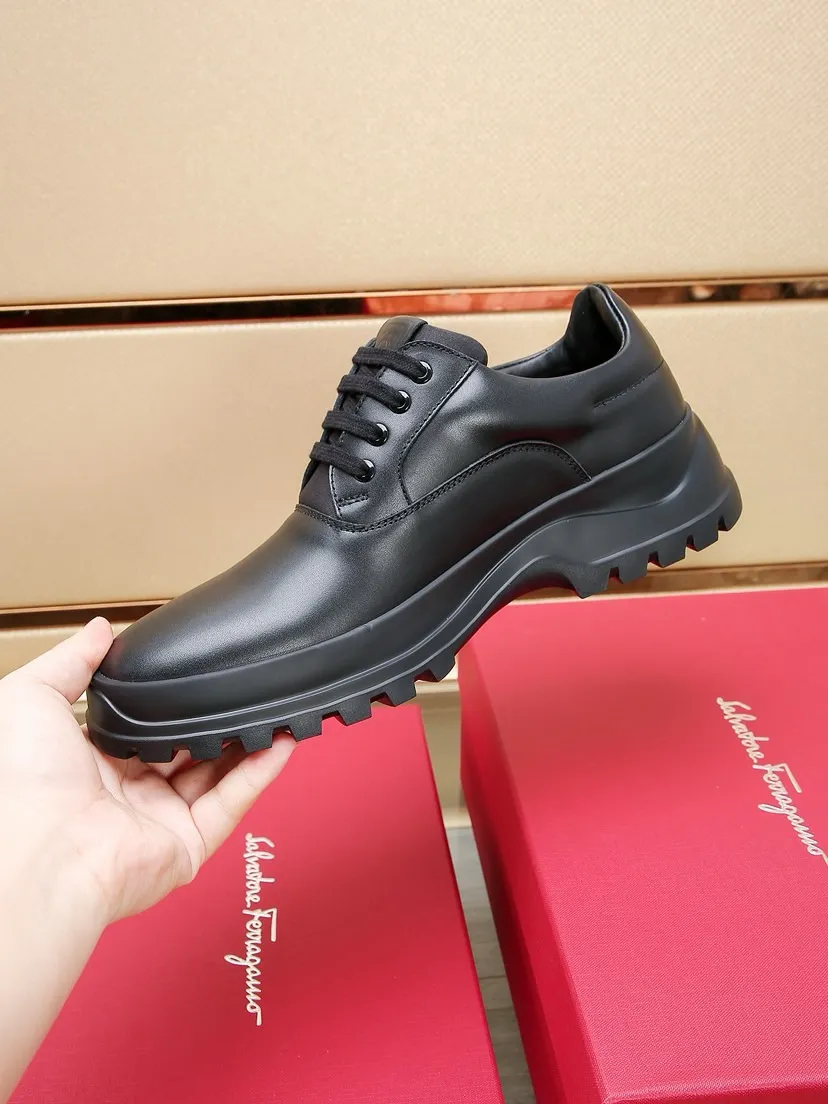 Men's men's shoes💰P660💰🔥《Ferragamo》👏Latest • High-end top brand luxury ~ purchasing agency, top quality ~. New fashionable business men's shoes🔜The uppers are made of original first-layer cowhide➕cowhide·lining, with fine workmanship. The original stylish and soft combination wear-resistant and non-slip outsole is light and comfortable on the feet. The real thing looks better in real photos. Number of yards: 38--44 (45 and 46 can be customized)